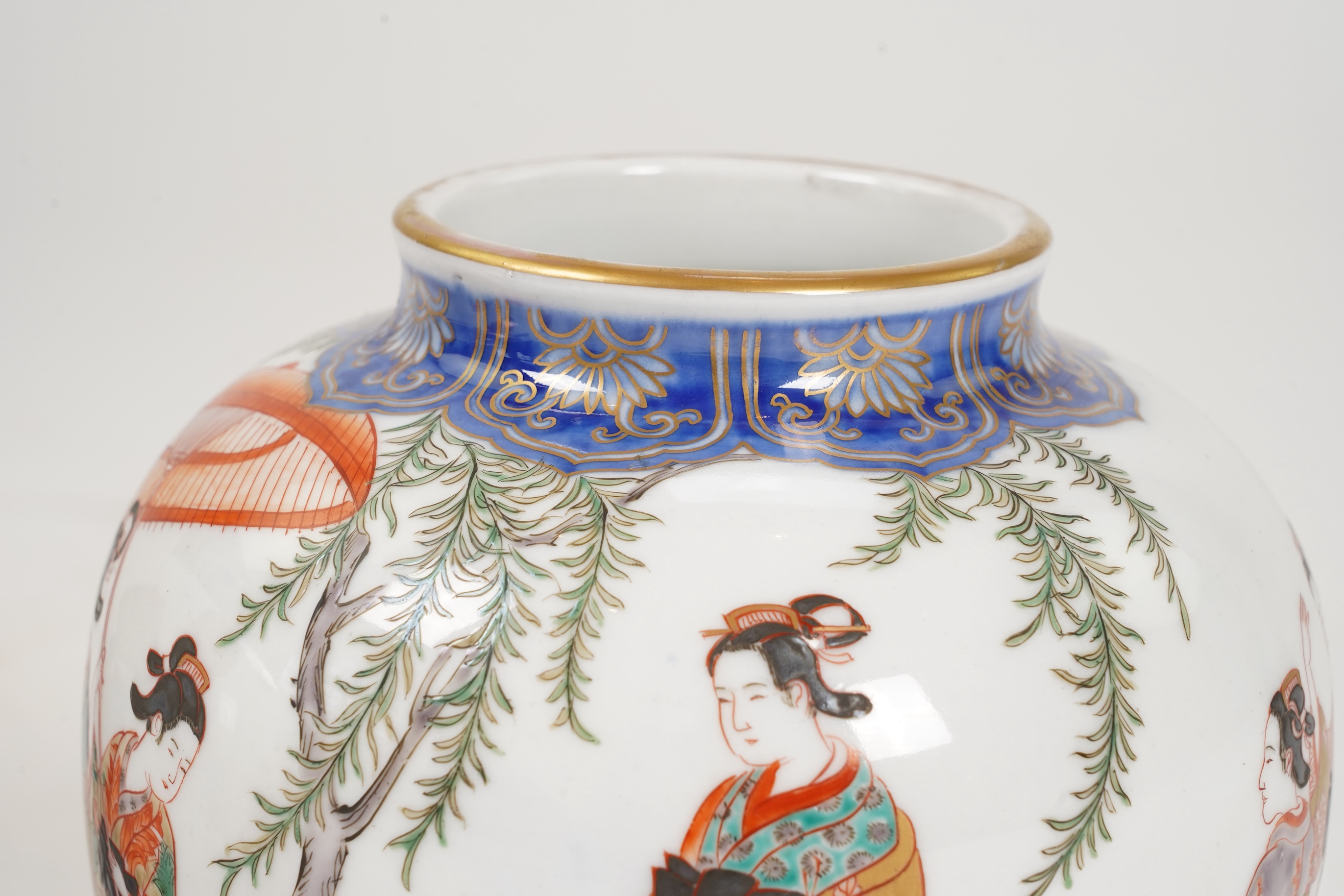 A near pair of Japanese Imari ovoid vases, early 20th century
